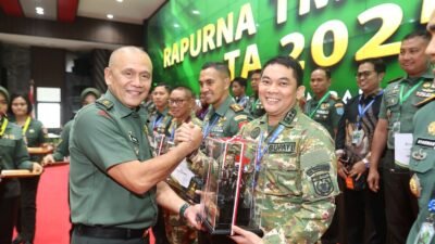 Kolaborasi Sukses! Bupati Tanah Bumbu Dianugerahi Penghargaan KSAD atas Dukungan TMMD, Dandim 1022 Raih Juara Nasional