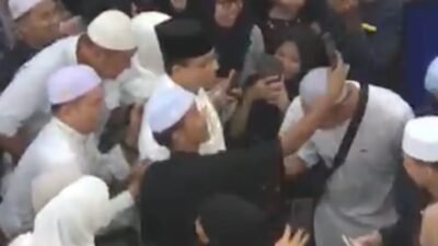 Anies Baswedan Hadiri Pengajian Rutin 5 Rajab 1447 Hijriah Sekumpul di Banjarbaru