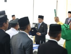 Perdana di Tahun 2026, Bupati Andi Rudi Latif Lantik 21 Pejabat Eselon II, III, dan IV