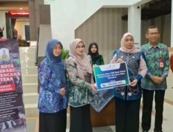 Wali Kota Lisa Halaby Apresiasi Bantuan Warga Banjarbaru Untuk Korban Banjir Sumatra