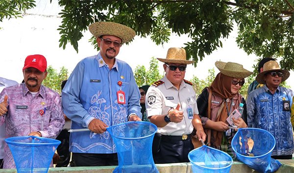 Kegiatan Panen Raya terpusat di Lapas Kelas I Cirebon dan terhubung secara virtual dengan seluruh Unit Pelaksana Teknis (UPT) Pemasyarakatan dan Wilayah di Indonesia