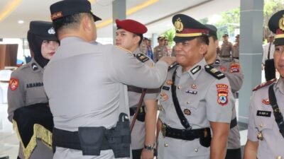 Kapolres Tanah Bumbu Pimpin Upacara Serah Terima Jabatan Pejabat Utama dan Kapolsek
