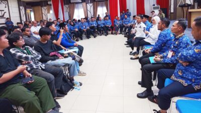 Langka, Yamin Hadirkan Seluruh Kepala Dinas Hadapi Aksi Unjuk Rasa Aliansi Mahasiswa Banjarmasin