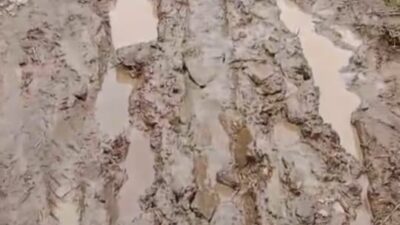 ‎Distribusi MBG Terancam, Jalan Rusak di Aluh-Aluh Hambat Akses Pendidikan dan Logistik