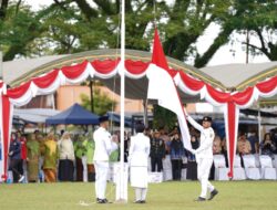 Paskibraka Tanah Bumbu Sukses Kibarkan Bendera Merah Putih di Peringatan Hari Pahlawan 7 Februari ke-80