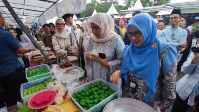 Wali Kota Lisa Halaby Melestarikan Tradisi Budaya Banjar Dengan Pasar Wadai Ramadan 2026