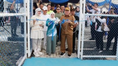 Penuh Keakraban dan Kebersamaan, Gubernur Muhidin Resmikan Lapangan Tenis BINDA Kalsel