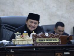 Rapat Paripurna, Wagub Kalsel Sampaikan Penjelasan Tiga Rancangan Peraturan Daerah