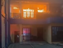 Terbakar Rumah Dua Lantai di belakang Eks Gedung PAN Kalsel