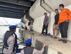 Dua Pemancing Ikan Kaget Melihat Seorang Remaja Coba Bunuh Diri Melompat dari Jembatan Pekauman