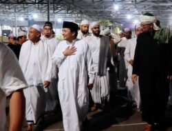 Bersama Ulama dan Jemaah, Wagub Kalsel Hadiri Haul Abah Guru Zuhdi