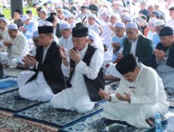 Gubernur dan Wagub Kalsel Salat Idulfitri di Masjid Sabilal Muhtadin Banjarmasin