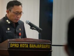 Sekda Banjarbaru Tanggapi Pandangan Umum Fraksi Terhdap Tiga Raperda