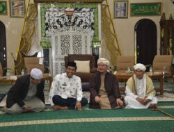 Momentum Idulfitri 1447 H, Bupati HSS Kunjungi Guru Syairazi