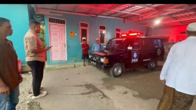 PAN Kabupaten Banjar Serahkan Bantuan Ambulans Desa Labuan Tabu