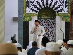 Bupati H. Bahrul Ilmi Laksanakan Salat Idul Fitri di Desa Tatah Mesjid
