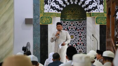 Bupati H. Bahrul Ilmi Laksanakan Salat Idul Fitri di Desa Tatah Mesjid