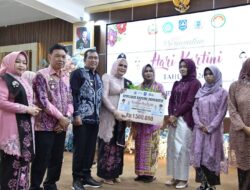 Pemkab HSS Beri Penghargaan Kartini Inspiratif 2026