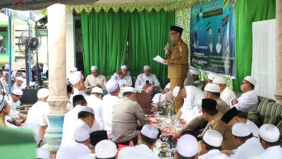 Wabup HSS Hadiri Haul Ke-1 Guru Aini Gumbil