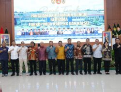 Gubernur Muhidin Hadiri Malam Ramah Tamah Pangdam XXII/Tambun Bungai