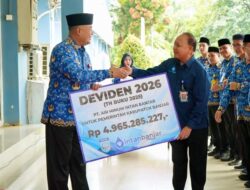 PT Air Minum Intan Banjar Serahkan Dividen Rp4,9 Miliar untuk Pemkab Banjar