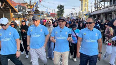 Fun Walk HUT ke-76 Kotabaru Meriah, Ribuan Warga Ikuti Jalan Sehat dan Tukar Sampah Plastik dengan Sembako