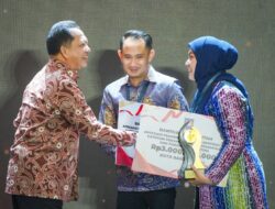 Prestasi Emas Wali Kota Lisa; Banjarbaru Dinobatkan Terbaik I Penanganan Stunting dan Kemiskinan Regional Kalimantan