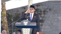 Bupati Andi Rudi Latif Pimpin Upacara Peringatan Hari Kebangkitan Nasional dan Proklamasi Gubernur Tentara ALRI Divisi IV Pertahanan Kalimantan Ke-77