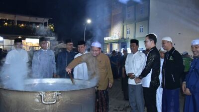Ponpes Dalpa Kandangan Gelar Masak Jumbo dan Pesta Sate Iduladha