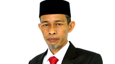 Profil Singkat Kiai Husin, Pimpinan Pondok Pesantren Darul Hijrah Putri Martapura