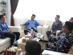 Bupati HSS Sambut Danlanal Banjarmasin, Bahas Persiapan HUT Proklamasi Kalimantan