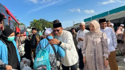 Jemaah Haji Kloter 13 Kembali ke Kotabaru, Pemkab Sampaikan Selamat Datang dan Apresiasi