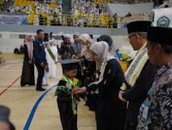 Wali Kota Lisa Halaby Buka Wisuda Akbar BKPAKSI Banjarbaru; Cetak Generasi Cerdas Berkarakter Qur’ani