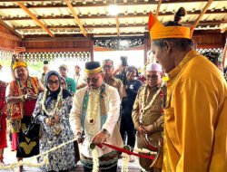 Resmikan Rumah Adat Banjar di HST, Sultan Banjar Kutip Hadits Tentang Sebaik-baik Manusia