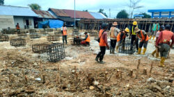 Pembangunan Sistem Penyediaan Air Minum (SPAM di Kecamatan Sungai Tabuk, Kabupaten Banjar, untuk melayani 100 liter perdetik.