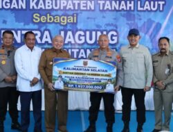 Dukung Swasembada Pangan, Gubernur Muhidin Berikan Bantuan Alat dan Mesin Pertanian