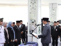 Bupati Andi Rudi Latif Lantik Pejabat Administrator dan Pengawas di lingkungan Pemkab Tanbu