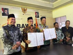 Bawaslu dan Disdukcapil Batola Teken MoU, Pastikan Data Pemilih Akurat