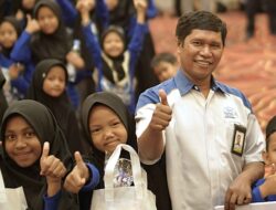 Muharram Berkah YBM PLN Hadirkan Senyum dan Harapan bagi 80 Anak Yatim Dhuafa