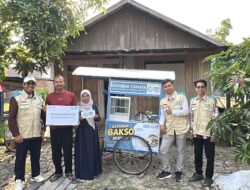 YBM PLN Hadirkan Gerobak Cahaya, Dukung Suyata Kembangkan Usaha Bakso Keliling