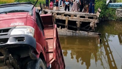 Jembatan Saka Harang Mantuil Runtuh; 13 RT dan Ribuan Warga Terdampak, Dewan Kelurahan Soroti Aktivitas Proyek