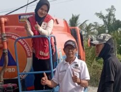 337 KK Terdampak Krisis Air Bersih, Warga Muara Halayung Terima Bantuan BPBD Banjar