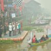 Festival Hasil Panen Raya Semangka Daha HSS Diisi Karnaval Perahu Hias